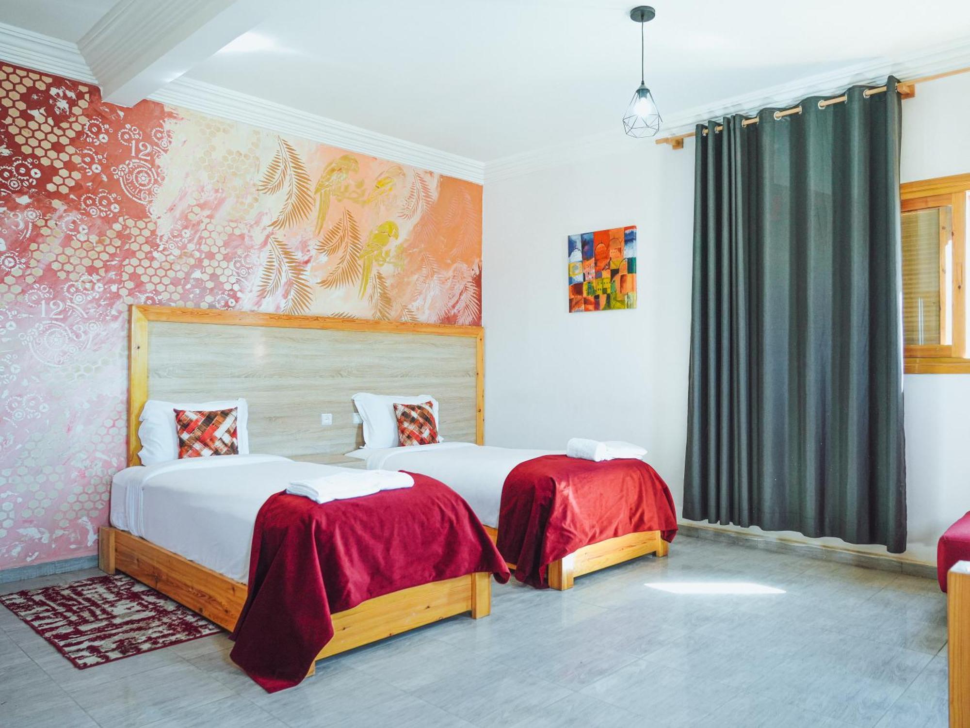 Fyndy Hotel Дакла Екстериор снимка