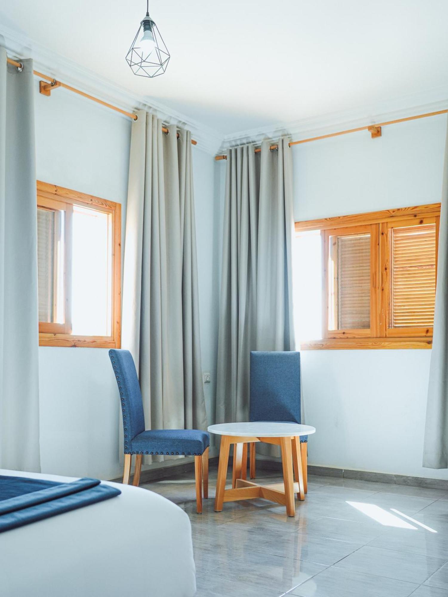 Fyndy Hotel Дакла Екстериор снимка
