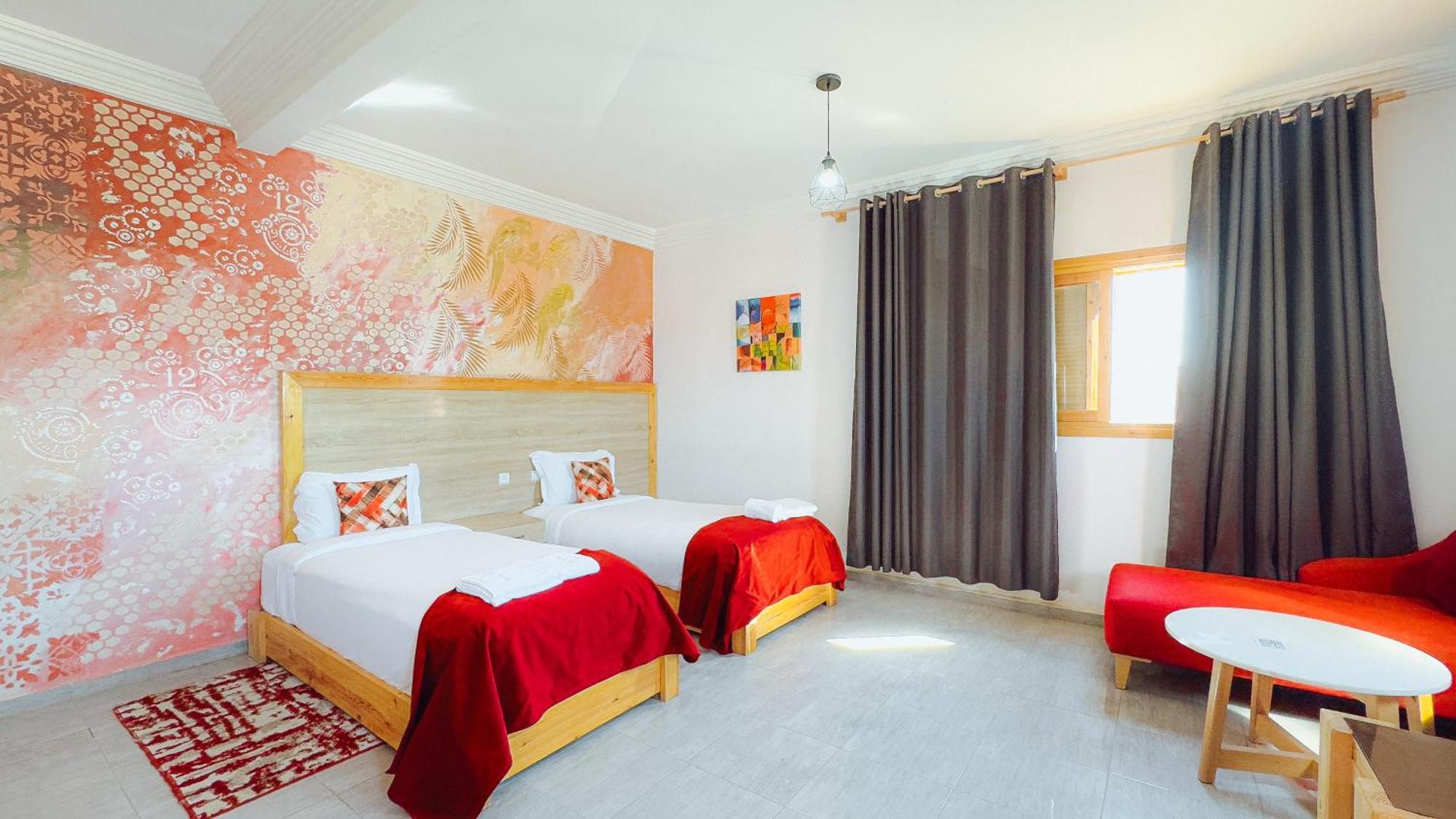 Fyndy Hotel Дакла Екстериор снимка